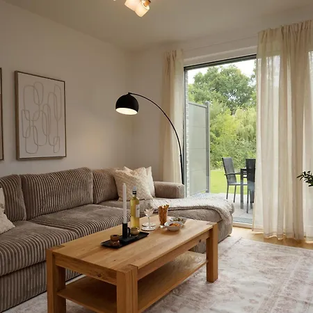 Wohnkultur - Fuer 10 Mit Garten Und 5 Schlafzimmern Appartamento