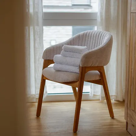 Wohnkultur - Fuer 10 Mit Garten Und 5 Schlafzimmern *