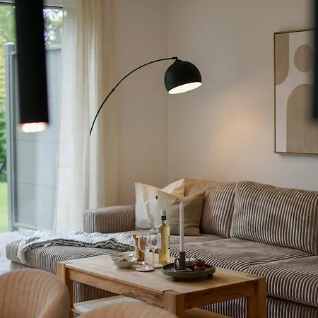 Wohnkultur - Fuer 10 Mit Garten Und 5 Schlafzimmern Appartement