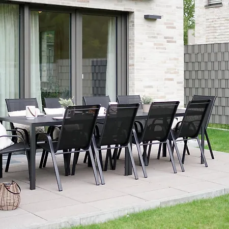 Wohnkultur - Fuer 10 Mit Garten Und 5 Schlafzimmern