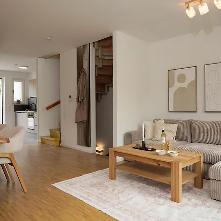 Wohnkultur - Fuer 10 Mit Garten Und 5 Schlafzimmern Wiesloch