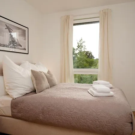 Wohnkultur - Fuer 10 Mit Garten Und 5 Schlafzimmern * Wiesloch